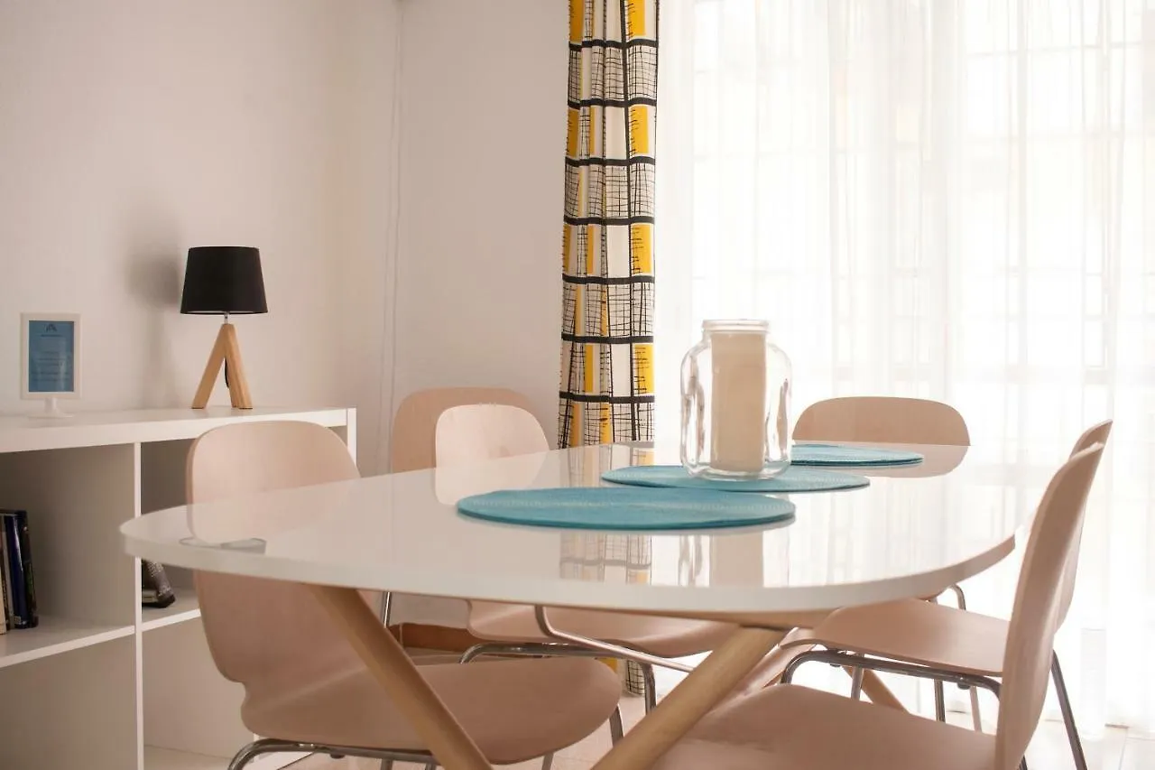 Cozy Apartment In Seville
